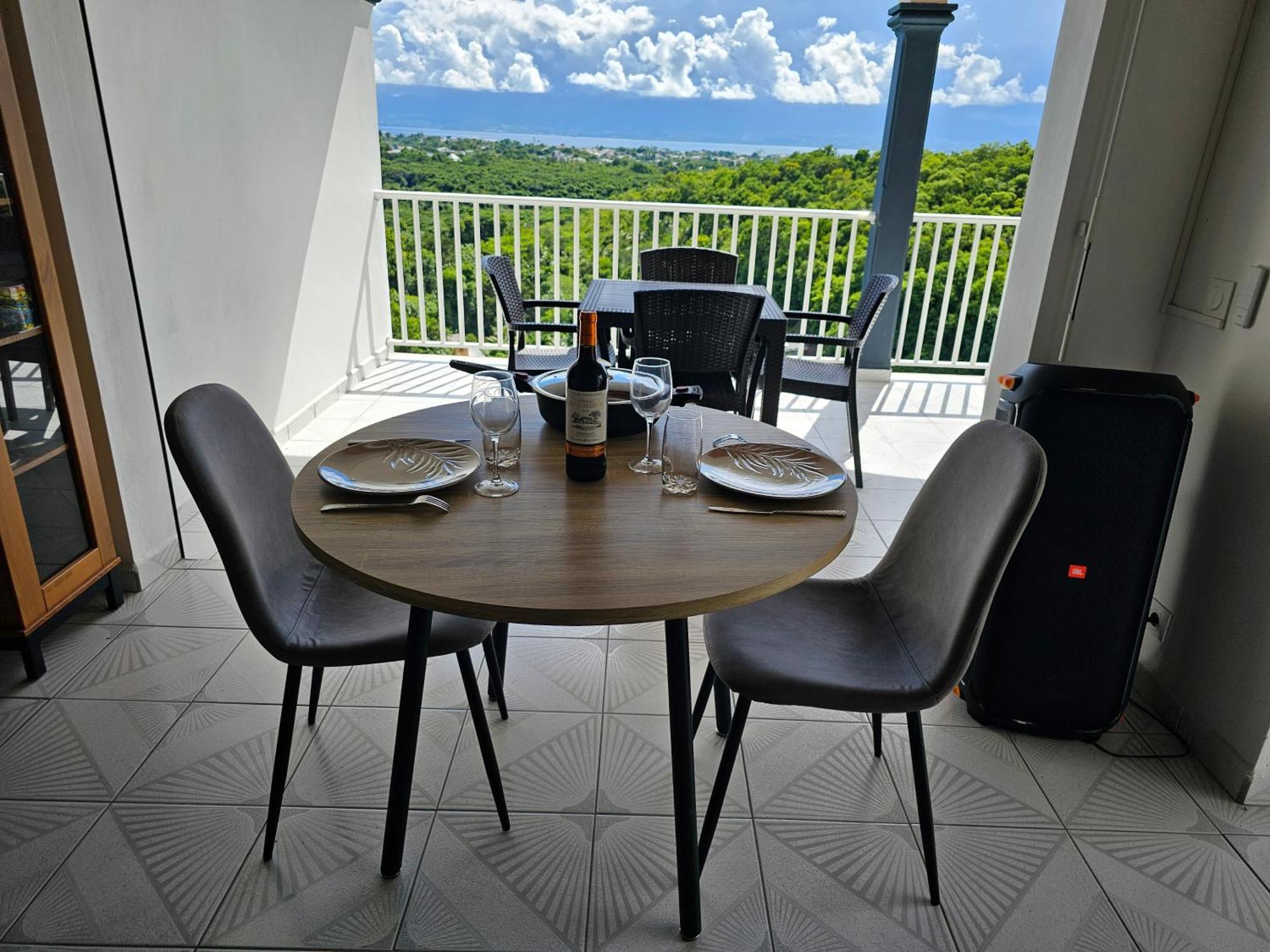 Maison Le Gosier  Bagian luar foto
